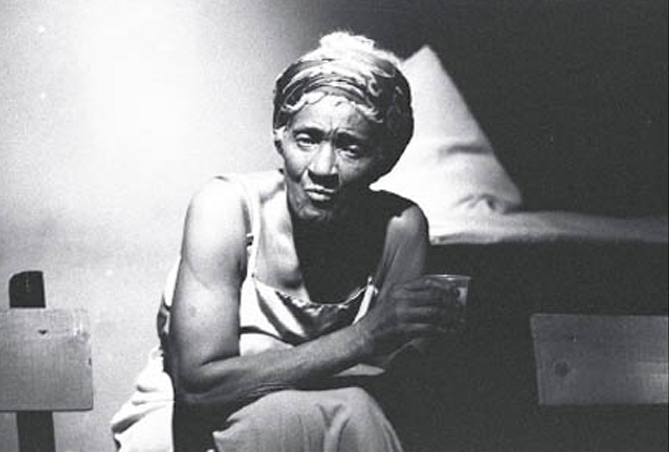 Souvenirs encombrants d’une femme de ménage Souvenirs encombrants d’une femme de ménage